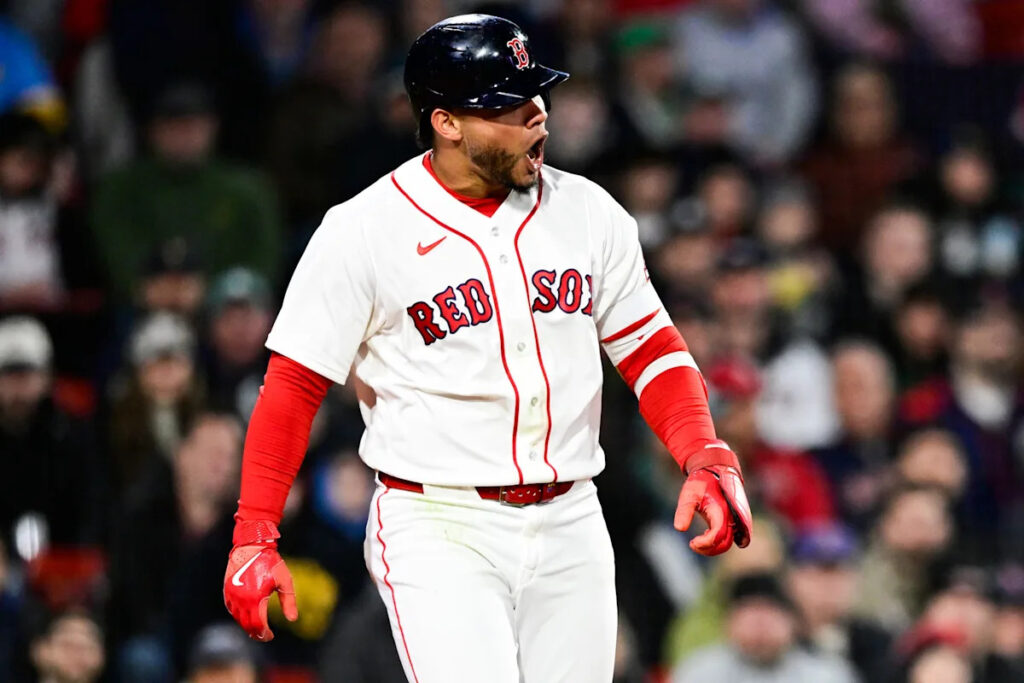 Willson Contreras, Milwaukee Brewers feud continues at Fenway Park Willson Contreras, Milwaukee Brewers feud continues at Fenway Park