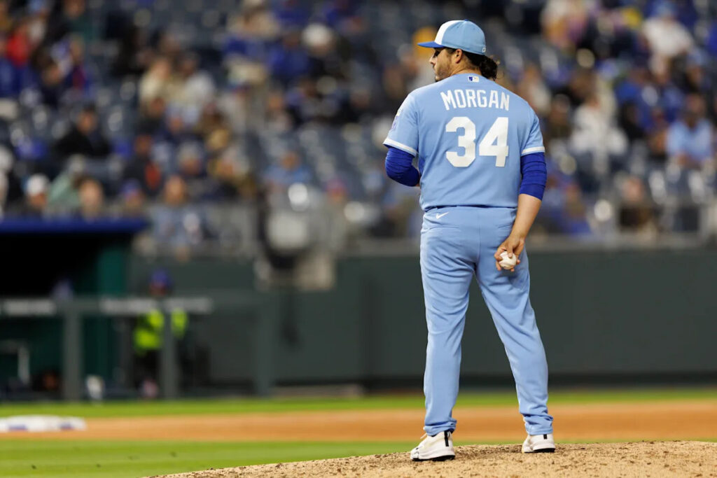 Royals shuffle bullpen, add Eli Morgan and Mitch Spence
