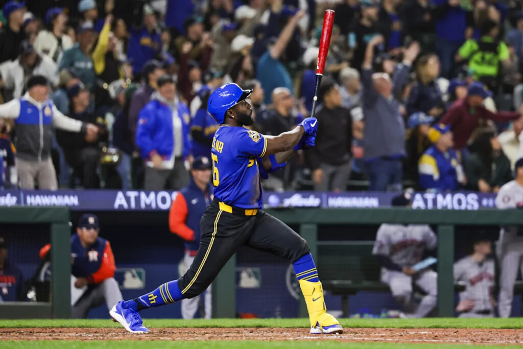 Mariners Invoke the Ancient, Bully Astros 9-6