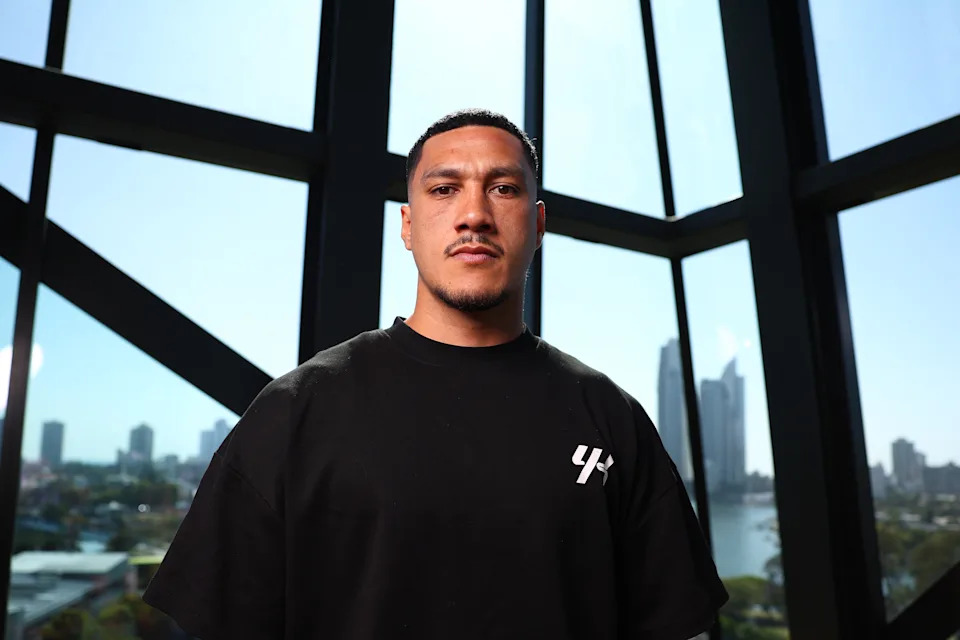 GOLD COAST, AUSTRALIA - OCTOBER 02: Jai Opetaia poses during a World Title fight announcement at HOTA on October 02, 2025 in Gold Coast, Australia. (Photo by Chris Hyde/Getty Images)