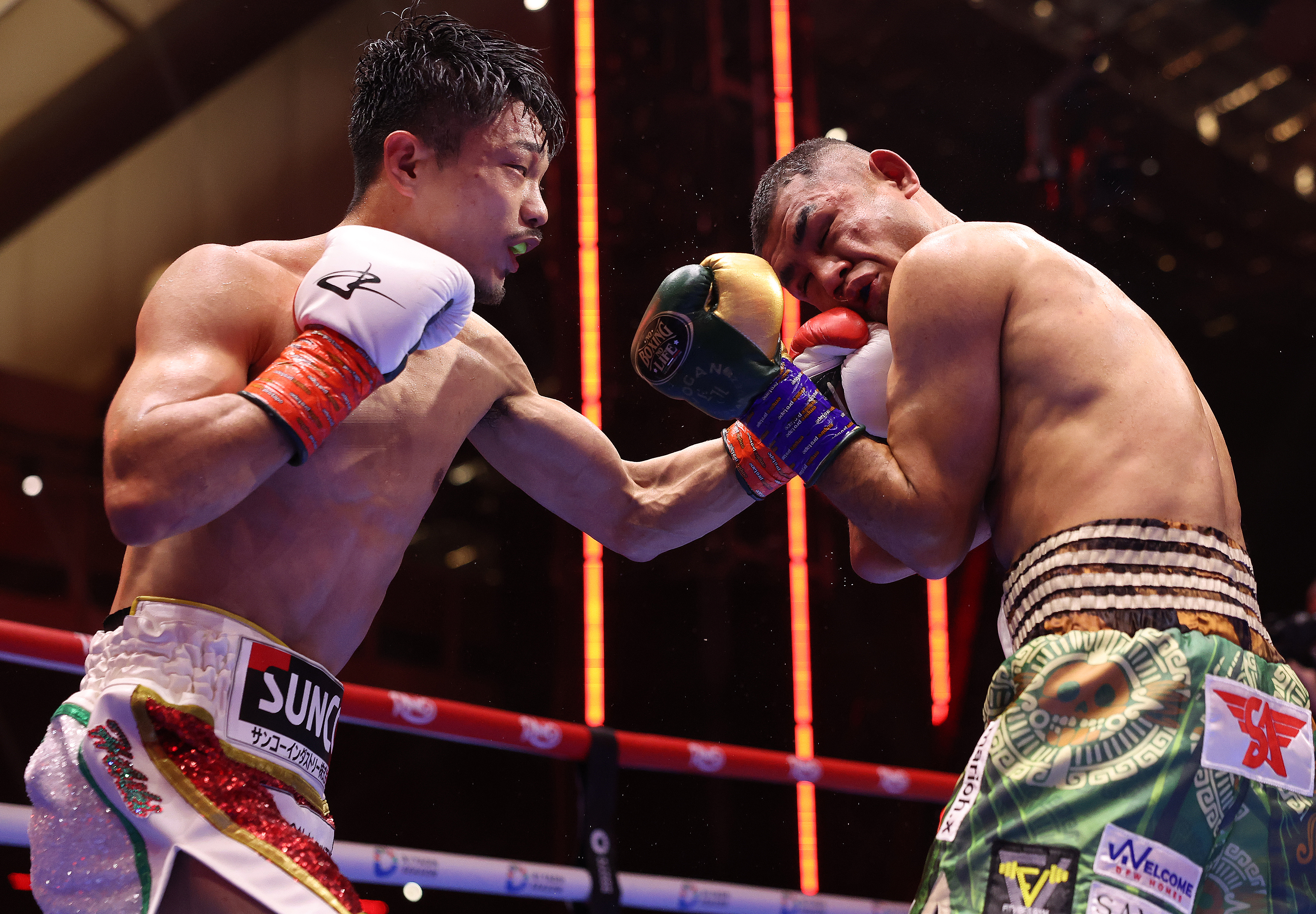 RIYADH, SAUDI ARABIA - DECEMBER 27: Junto Nakatani v Sebastian Hernandez, Super Bantamweight Contest, during the Ring V: Night Of The Samurai fight night at Mohammed Abdo Arena on December 27, 2025 in Riyadh, Saudi Arabia. (Photo by Mark Robinson/Getty Images).