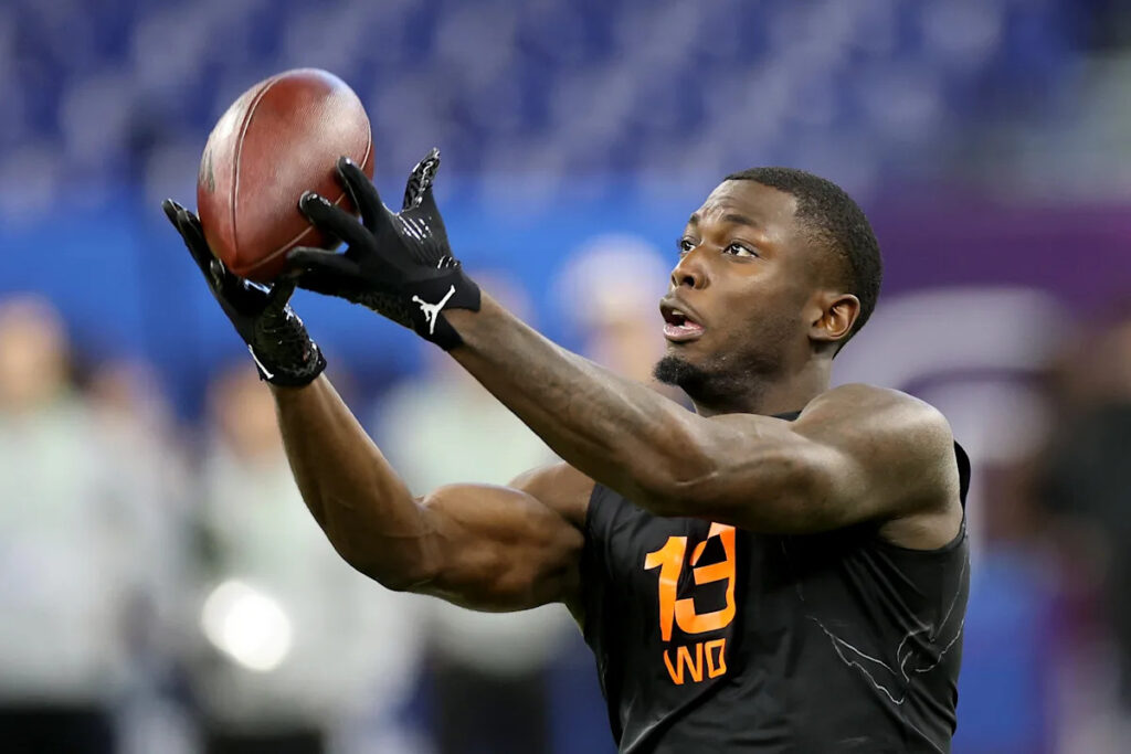 NY Giants news: 4 players waived on eve of offseason program beginning NY Giants news: 4 players waived on eve of offseason program beginning