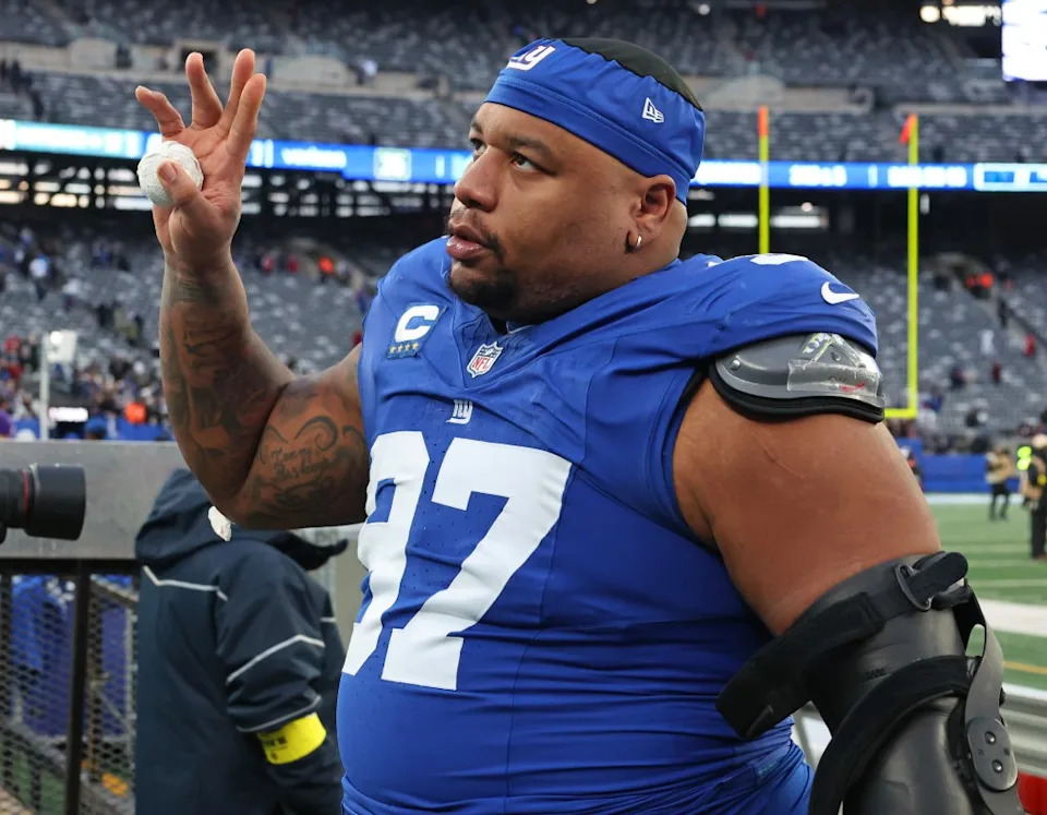 Giants defensive tackle Dexter Lawrence II (97) waves to fans after the game when the New York Giants defeated the <a class="link " href="https://sports.yahoo.com/nfl/teams/dallas/" data-i13n="sec:content-canvas;subsec:anchor_text;elm:context_link" data-ylk="slk:Dallas Cowboys;sec:content-canvas;subsec:anchor_text;elm:context_link;itc:0" data-yga="{"yLinkElement":"context_link","yModuleName":"content-canvas","yLinkText":"Dallas Cowboys","ySubModuleName":"anchor_text","yHasCommerce":false}">Dallas Cowboys</a> Sunday, January 4, 2026 at MetLife Stadium in East Rutherford, NJ. Robert Sabo for NY Post