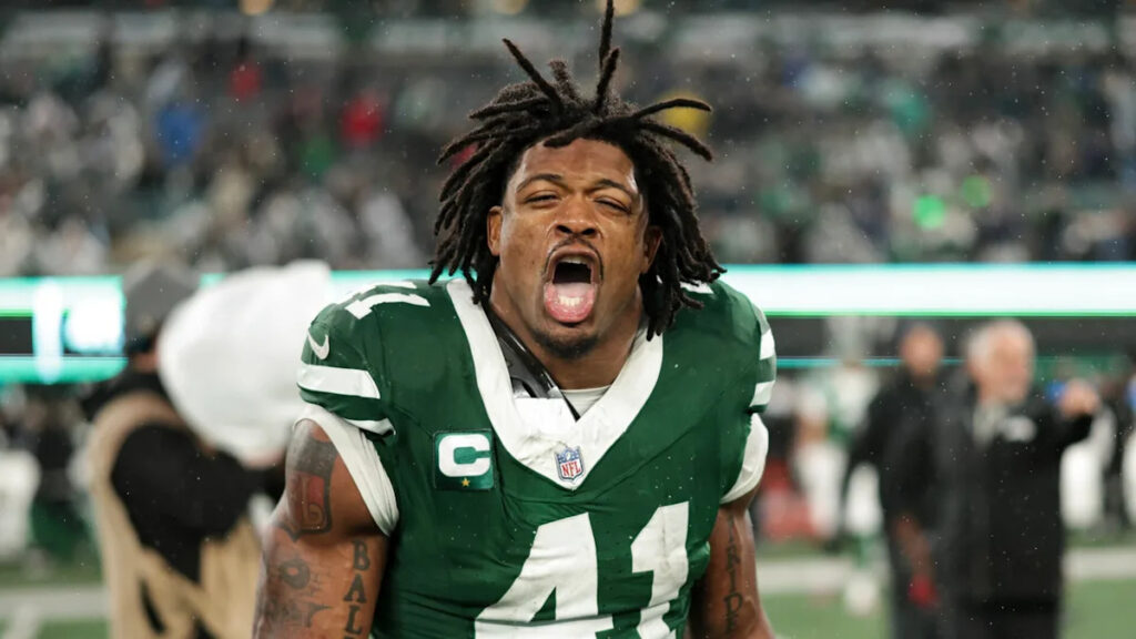 Jets LB Marcelino McCrary-Ball signs tender
