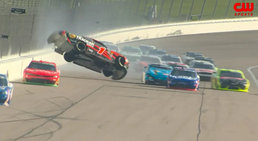 NASCAR: Carson Kvapil’s car flips wildly less than 2 laps into O’Reilly Series race at Kansas