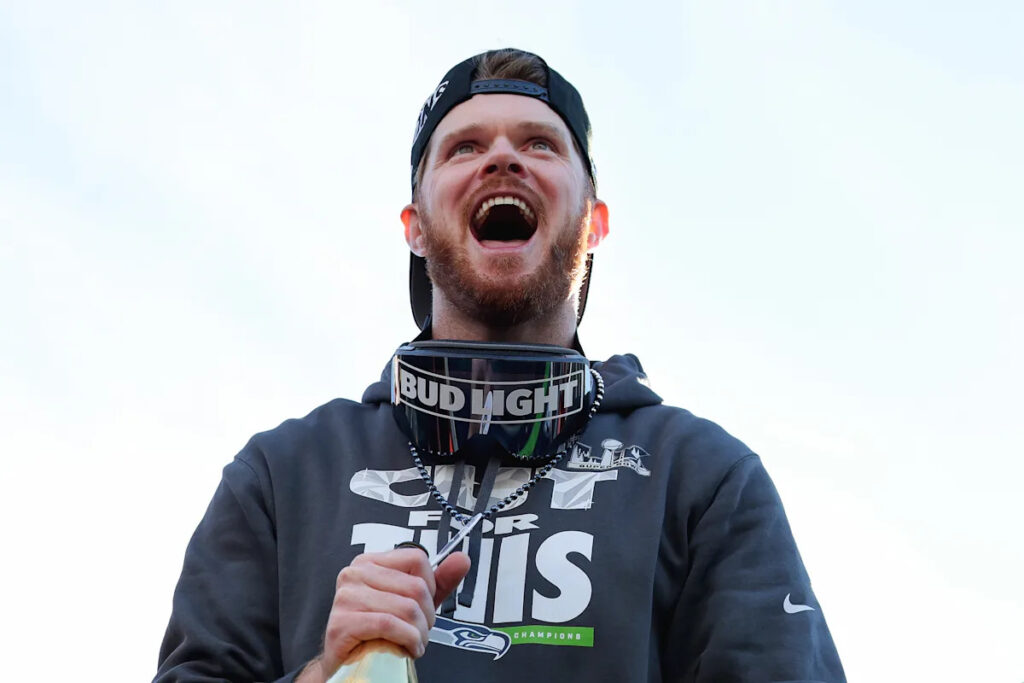 From Jerry Jones to Browns’ QB future, 2026 NFL schedule winners and losers