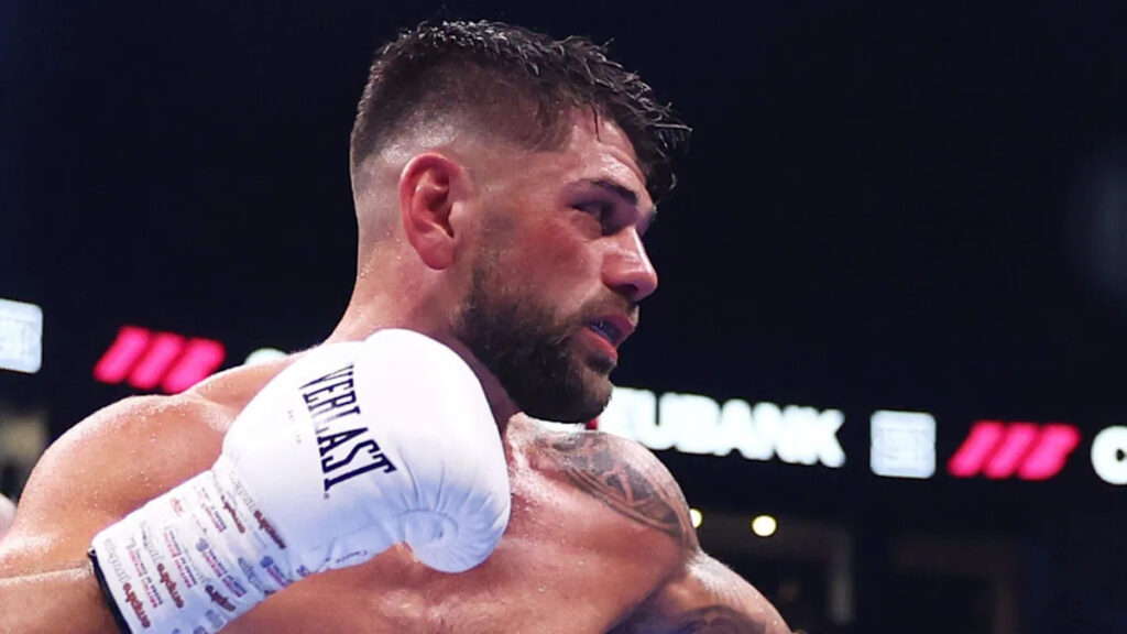 Cordina to fight Mason for WBO lightweight title