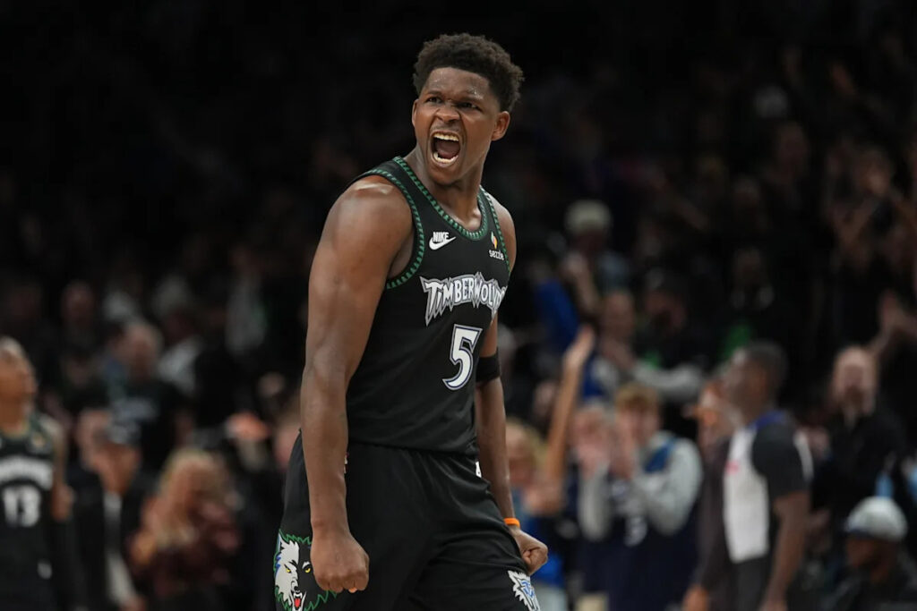 Anthony Edwards awes Timberwolves with his performance despite recent trouble with both knees