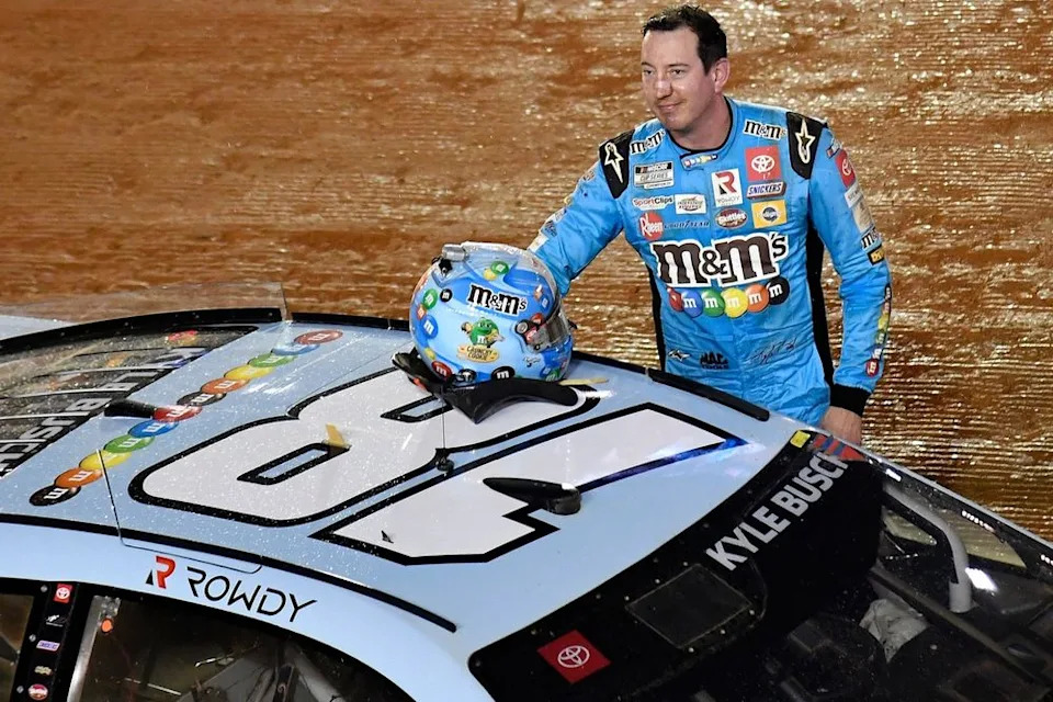 Kyle Busch, No. 18 Joe Gibbs Racing Toyota
