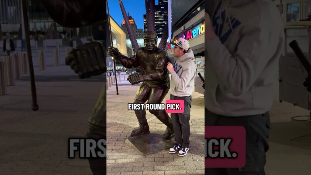 Shoutout to our Commander-In-Leaf #leafs #hockey #nhl #hockeymemes #draft #legend #interview #news