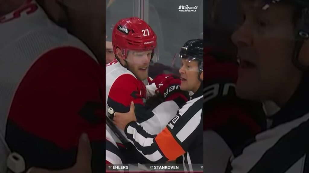 Punches thrown to end Flyers vs. Hurricanes Game 3