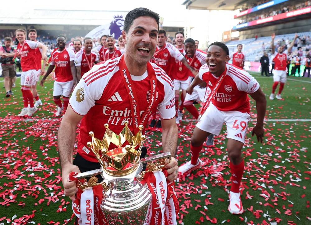 Arsenal and Tottenham players reportedly party together Arsenal and Tottenham players reportedly party together