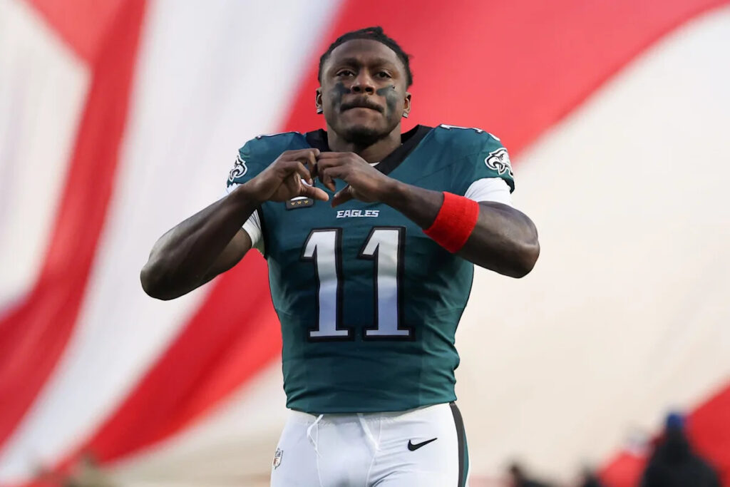 AJ Brown trade to Patriots feels inevitable. What QB Drake Maye said about star WR