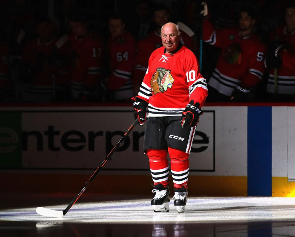 Former Blackhawks player Dennis Hull, brother of Bobby Hull, dies at 81 Former Blackhawks player Dennis Hull, brother of Bobby Hull, dies at 81