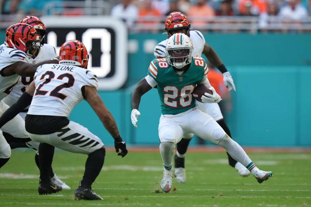De’Von Achane expecting heavy workload in 2026 De’Von Achane expecting heavy workload in 2026
