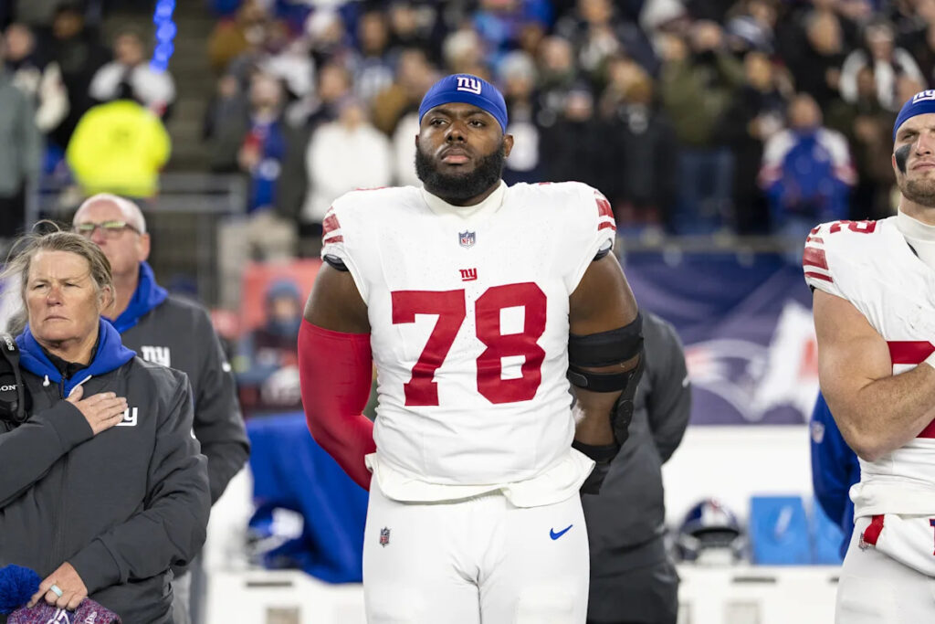 Giants news: OT Andrew Thomas has contract restructured