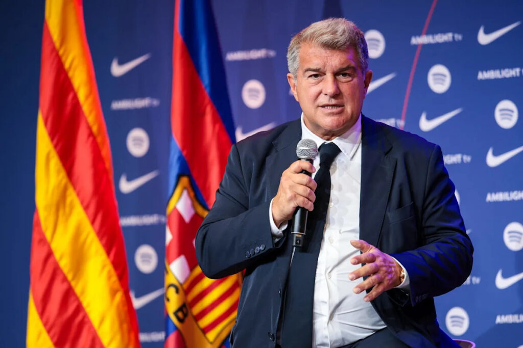 ‘We can pursue all the top players’ – Laporta discusses Barcelona interest in Julian Alvarez
