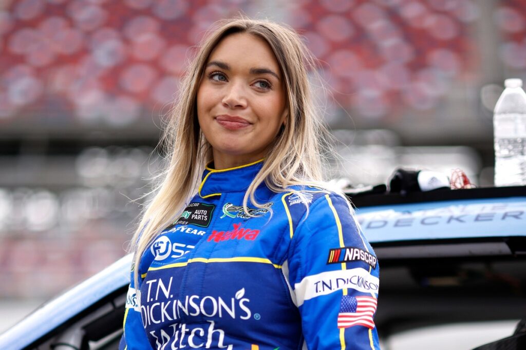 Kevin Harvick on Natalie Decker: “I don’t like to see a mockery made out of what our sport is”