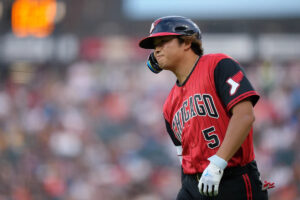 White Sox rookie sensation Munetaka Murakami suffers apparent hamstring injury, leaves game vs. Tigers
