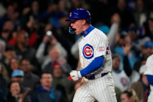 Cubs pick up historic third straight walk-off win over Reds after wild 9th inning to push win streak to 8
