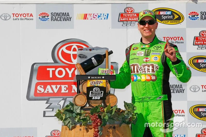Race winner Kyle Busch, Joe Gibbs Racing Toyota