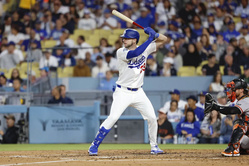Dodgers attempt to improve offense at home Dodgers attempt to improve offense at home