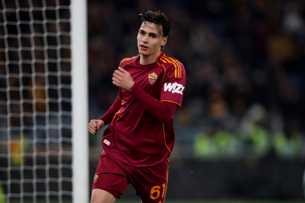 Report: Newcastle and Tottenham interested in Roma and Italy midfielder Pisilli Report: Newcastle and Tottenham interested in Roma and Italy midfielder Pisilli