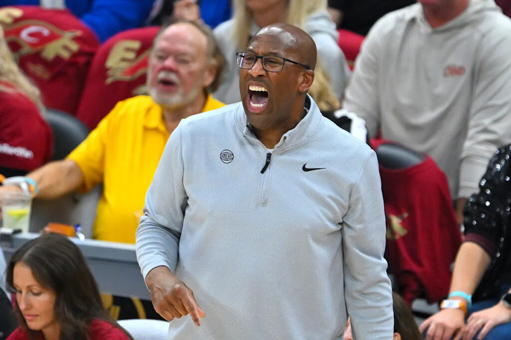 Knicks’ Mike Brown: ‘Freakin’ OG [Anunoby] got robbed’ of First-Team All-Defense selection