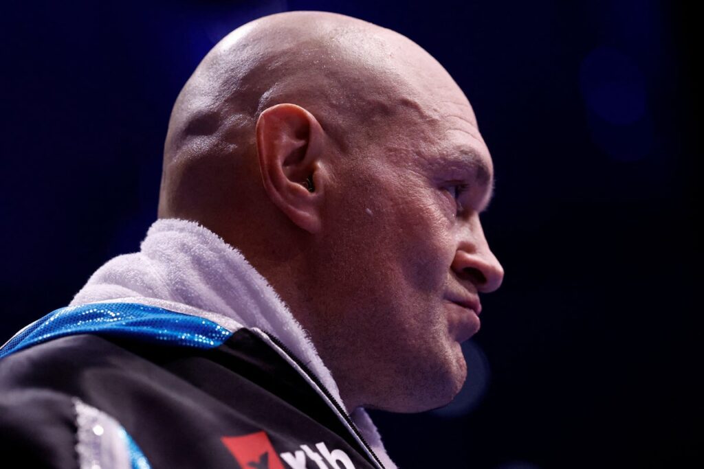 Tyson Fury confirms planned date for Anthony Joshua warm-up fight Tyson Fury confirms planned date for Anthony Joshua warm-up fight