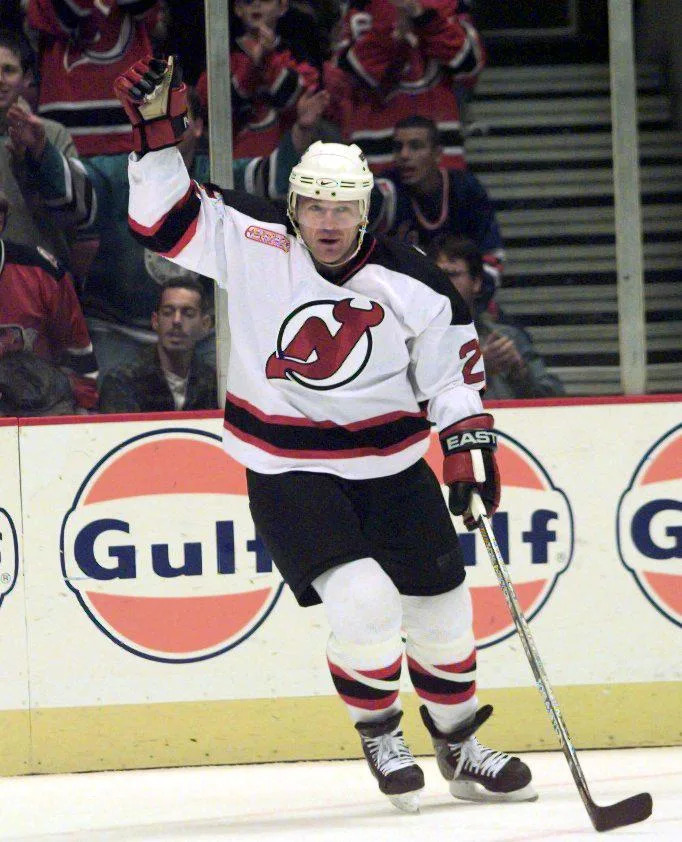 Claude Lemieux raises his hand after scoring his second goal of the game <br>during a Devils-Rangers game on Dec. 1, 1999. New York Post