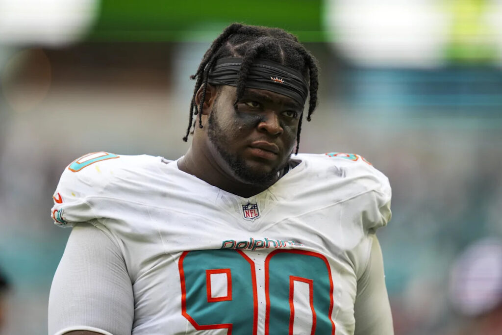 Kenneth Grant changes number following rookie season with Dolphins
