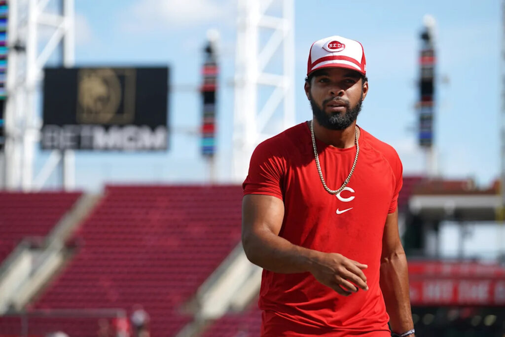 Reds designate Rece Hinds for assignment amid series of roster moves