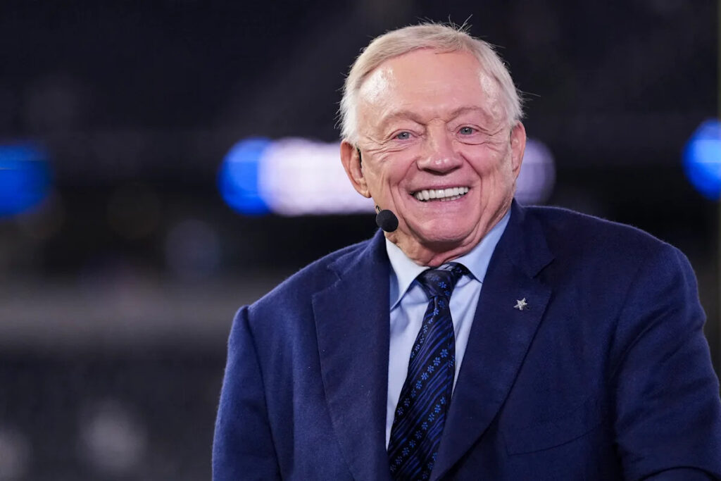 Jerry Jones compares Cowboys’ unusual international schedule to ‘night out on the town’