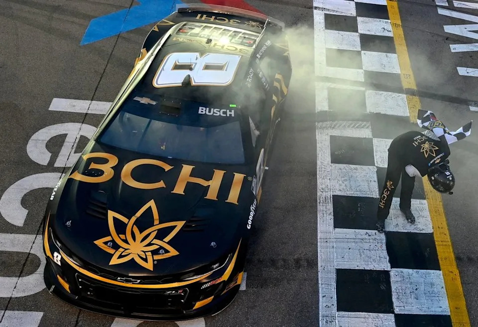 Kyle Busch, No. 8 Richard Childress Racing Chevrolet