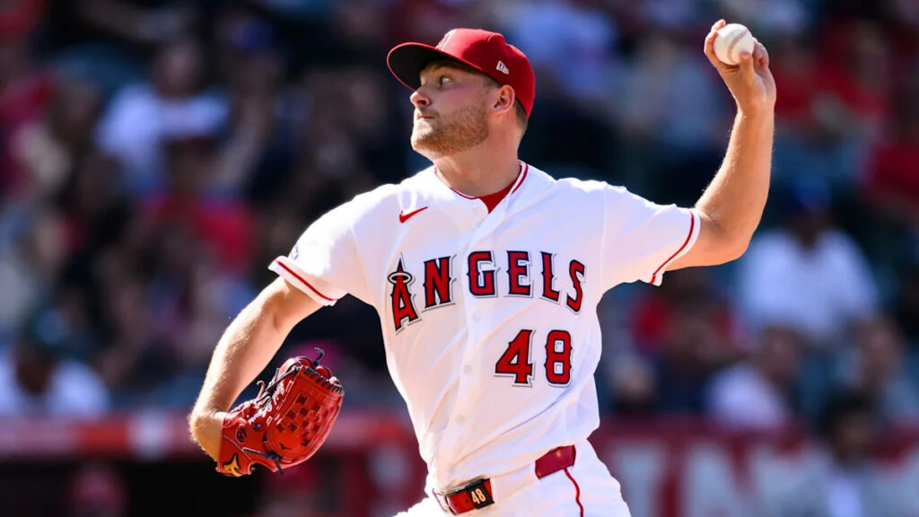Detmers nearly perfect while striking out 14, Angels beat Rangers 2-1 on error in 9th for 1st sweep