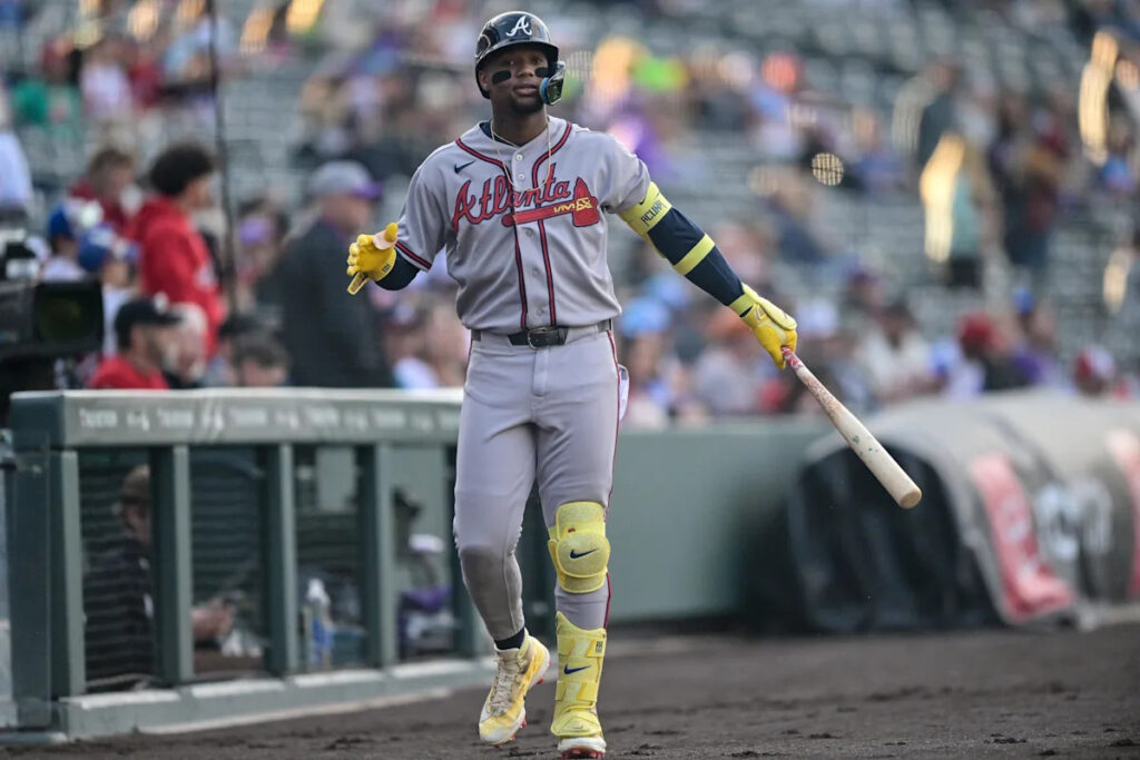 Ronald Acuña Jr. exits game with apparent left hamstring ailment; will receive MRI