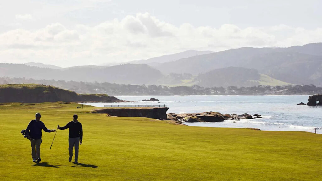 Pay controversy roils Pebble Beach caddie yard