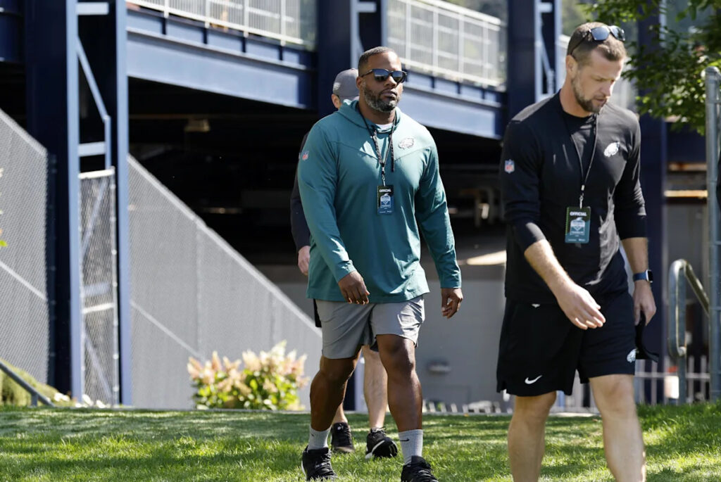 Raiders defense hinges on Ronell Williams’ linebackers
