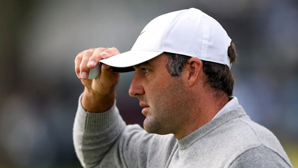 Scheffler shares US PGA lead as Aronimink bites back