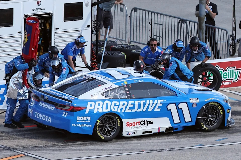 Denny Hamlin, Joe Gibbs Racing