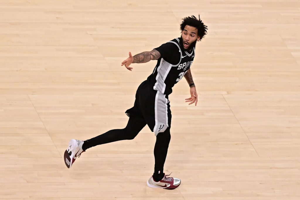 Spurs vs. Thunder player grades: San Antonio wastes the Champagnie game