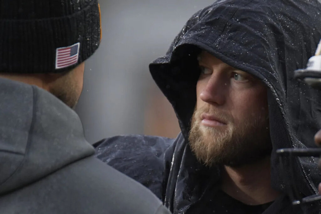 Friday Night Happy Hour: Rainy mid-May edition
