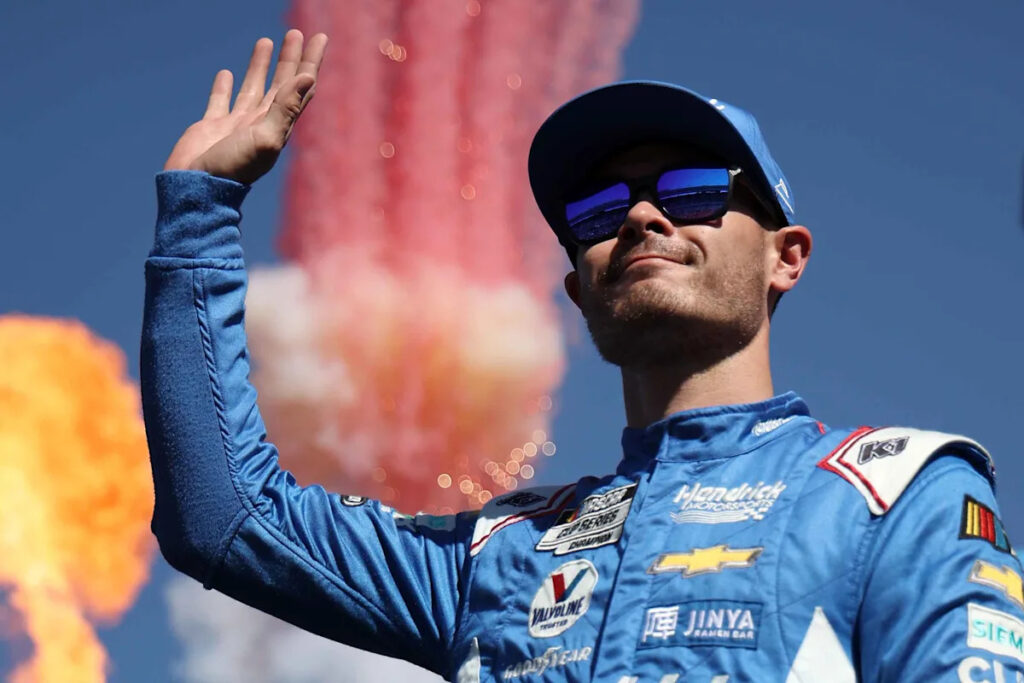 Why Kyle Larson Is the Terrifying Favorite at Dover: The  Million Monster Mile Showdown