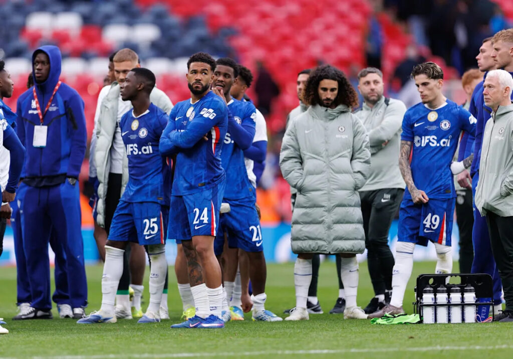 EXCLUSIVE | William Gallas on Chelsea: ‘They spend money but don’t have anything to show for it.’ EXCLUSIVE | William Gallas on Chelsea: ‘They spend money but don’t have anything to show for it.’