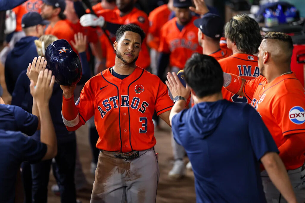 Arrighetti Locks Down Rangers, Astros Take Series with 5-1 Win