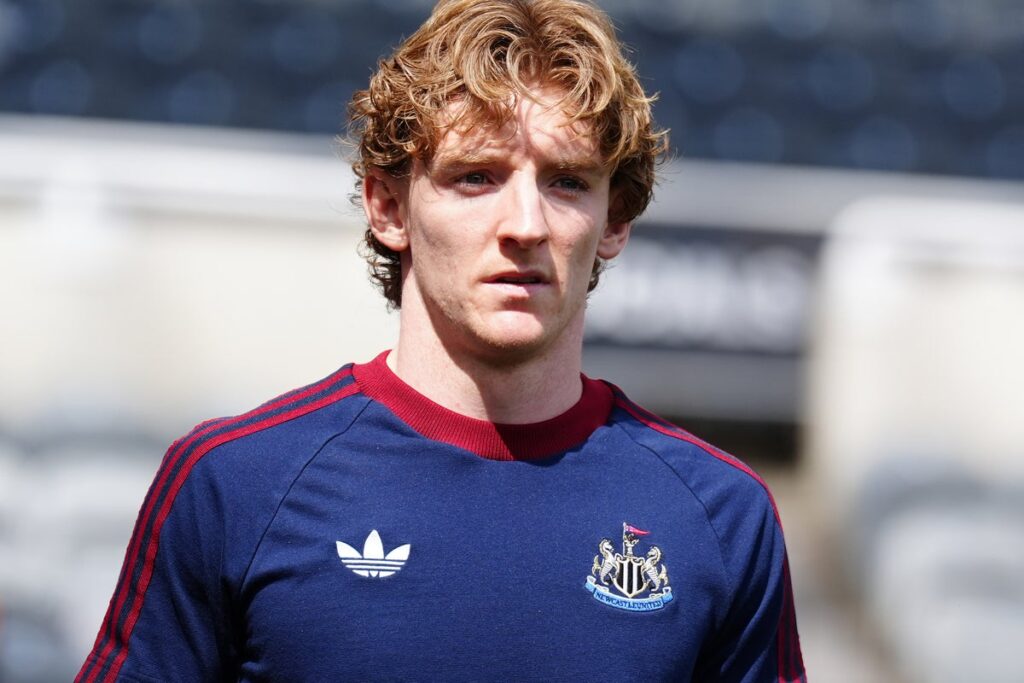 Newcastle and England star Anthony Gordon attracting interest from Bayern Munich and Barcelona