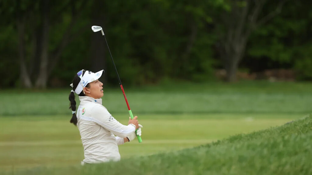 Jeeno Thitikul holds off every contender to stay in the lead at Mizuho Americas Open Jeeno Thitikul holds off every contender to stay in the lead at Mizuho Americas Open