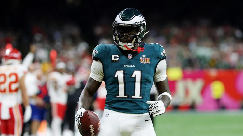 Breer: Pats, Eagles have ‘framework in place’ for A.J. Brown trade