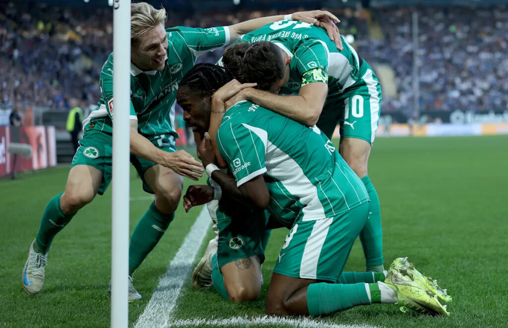 Germany’s strongest back? This star carries his team alone