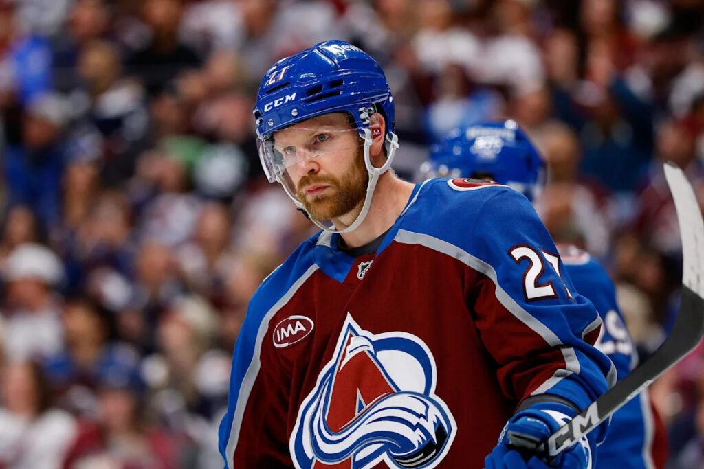 Former Canadiens Defender Has Big Playoff Game vs. Wild